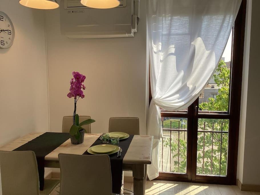 Diego's - Monza Park Apartment *